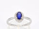 Bague 54 Bague entourage en or blanc avec diamants et saphir 58 Facettes 2010