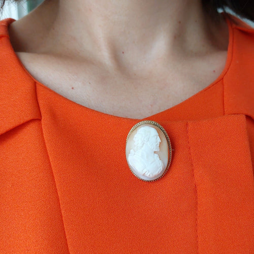 Broche Broche camée « shakespeare », 19è, anglaise, or et coquillage 58 Facettes 89