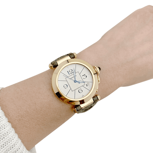 Montre Montre Cartier "Pasha" or jaune, cuir. 58 Facettes 34346