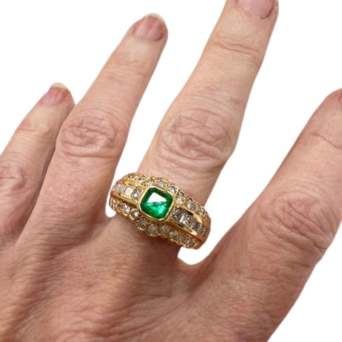 Bague 58.5 Bague design contemporaine en or avec diamants et émeraude 58 Facettes Q288B