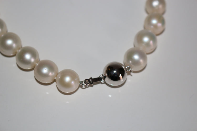 Collier Collier De Grosses Perles De Culture Crème 58 Facettes 101