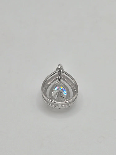 Pendentif poire 18 carats