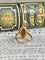 Bague 52 Bague ancienne en or jaune 18k œil de tigre et perles 58 Facettes