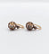 Boucles d'oreilles Dormeuses victorienne or jaune et diamants sur paillon et sertis fleurs de lys 58 Facettes A05651