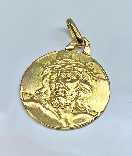 Pendentif Médaille du Christ en or jaune 18 carats 58 Facettes AB489