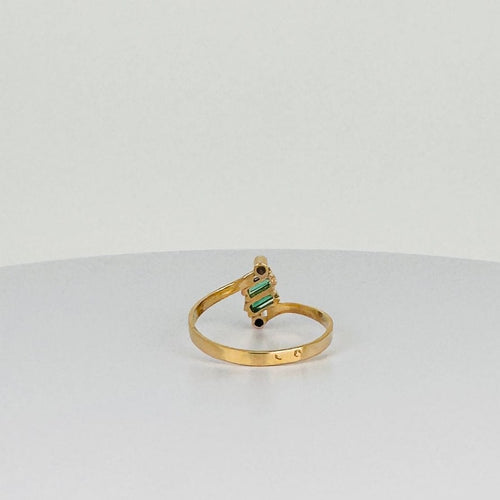 Bague Bague en or jaune avec tourmalines vertes, émeraudes taillées en facetté et diamants ronds 58 Facettes 2508012