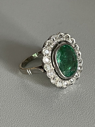 Bague 53 Bague Fleur Platine Or Gris Emeraude Diamants 58 Facettes LOT 6276