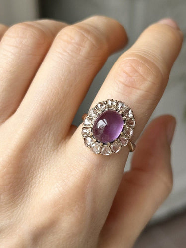 Bague 53 Bague ancienne sertie d’une améthyste cabochon et diamants en or jaune 18k 58 Facettes