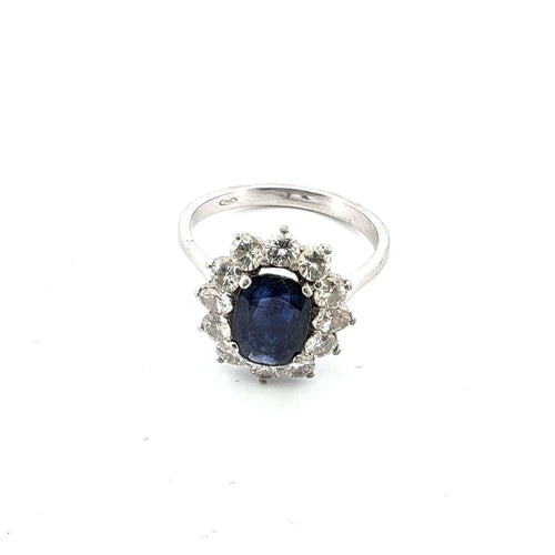 Bague 61 Anello en or blanc avec saphir central et diamants 58 Facettes