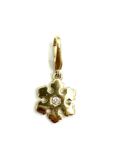 Bracelet BVLGARI. Bracelet Charms en or jaune 18K 58 Facettes