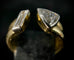 Bague 56.5 Bague moderne deux ors diamant triangle VS 58 Facettes