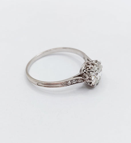 Bague solitaire Art Déco Platine, diamant taille ancienne 1,35 carat (circa 1920)