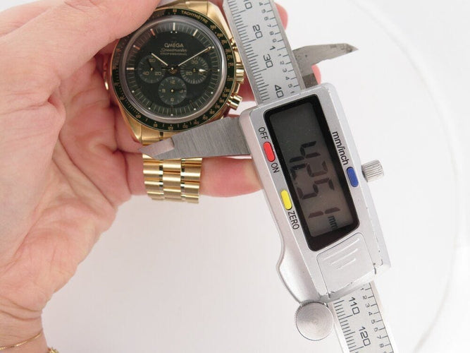 Montre montre OMEGA speedmaster moon pro 310.60.42.50 fullset 58 Facettes 265509
