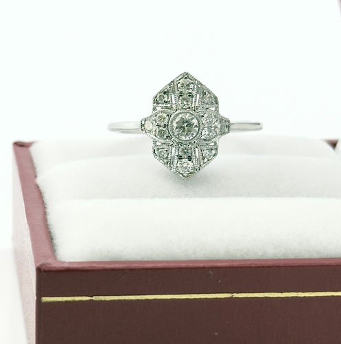 Bague 52 Bague en or blanc et diamants tendance art déco 58 Facettes