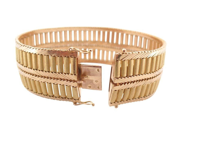 Bracelet vintage bracelet manchette 18 en or jaune 18k 67 gr  en 58 Facettes 268461