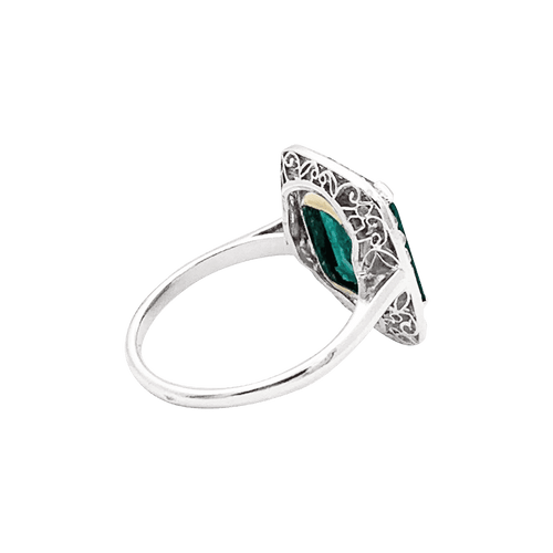 Bague 54 Bague ancienne, émeraude, platine et diamants. 58 Facettes 34441