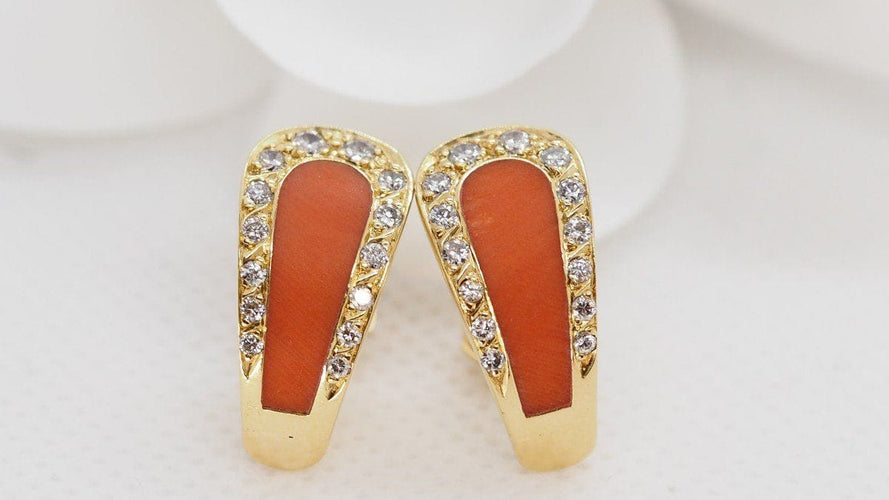 Boucles d'oreilles Boucles d'Oreilles En Or Jaune, Corail Et Diamants 58 Facettes 30530