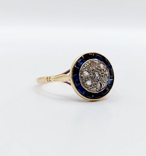 Bague 56.5 Bague cible art déco or jaune, diamants et saphirs calibrés synthétiques 58 Facettes A05652