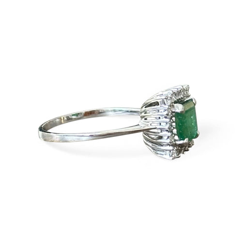 Bague 56 Bague émeraude diamants or blanc 58 Facettes