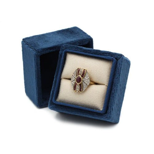 Bague 47 Bague - Or jaune, rubis et diamants 58 Facettes 1074