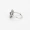 Bague 52 Bague or blanc, diamants et onyx 58 Facettes B250460