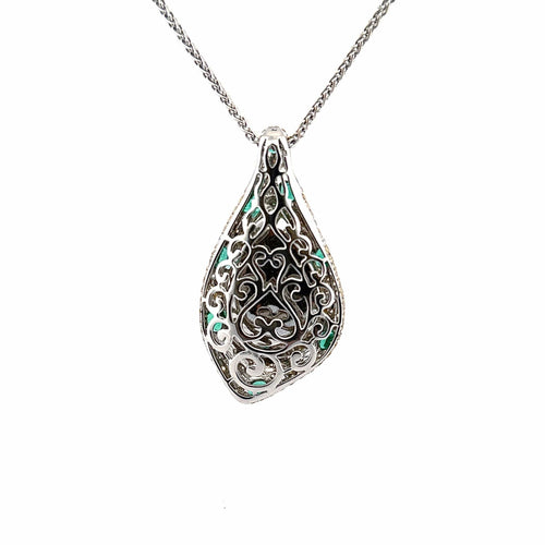 Collier Collier or , diamants , mabe de Tahiti et émeraudes 58 Facettes