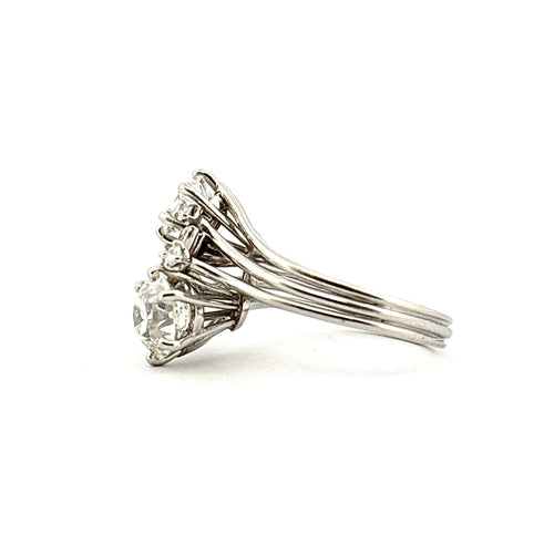 Bague ancienne en platine et diamants