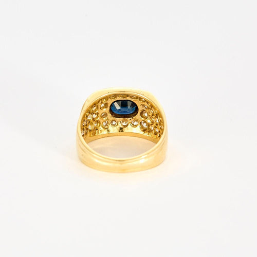 Bague 57 Bague or jaune, saphir central, sertie de 38 diamants 58 Facettes 1-0000102/2