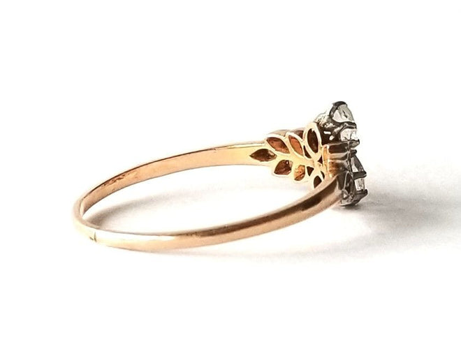 Bague ancienne or jaune et platine diamants anciens 0.60 carats