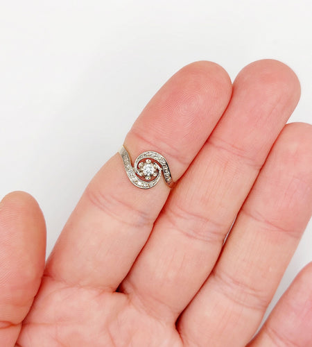 Bague 53.5 Bague tourbillon antique or 18k platine et diamants (circa 1920) 58 Facettes A06335