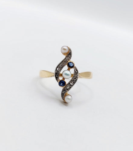 Bague 50 Bague marquise antique or et platine perles, diamants et saphirs 58 Facettes A04421