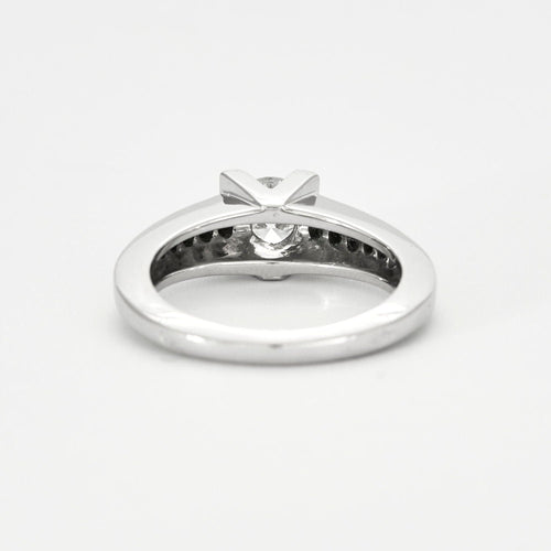 Bague Bague en platine avec diamants 58 Facettes 240233