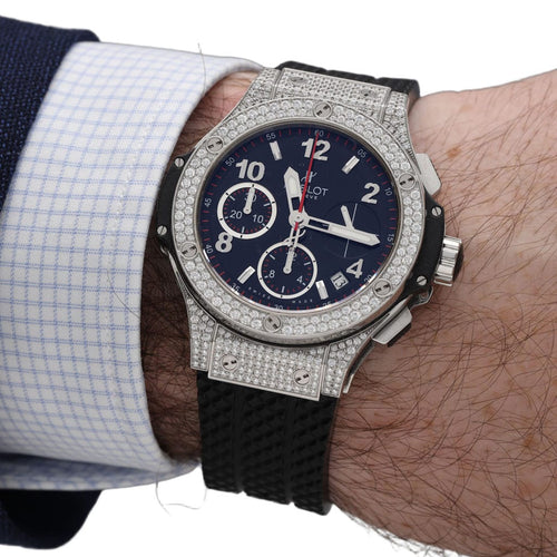 Montre Montre Hublot Big Bang en titane sertie de 312 diamants – Chronographe automatique – Calibre HUB1145 58 Facettes FB10802