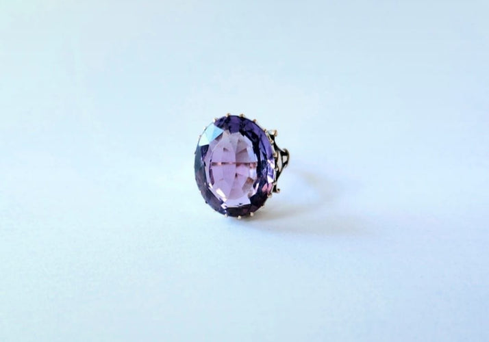 Bague 54 Bague cocktail or et Améthyste 58 Facettes
