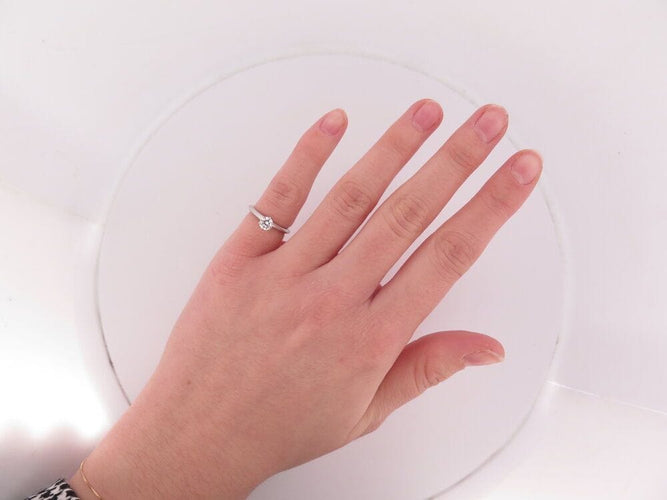 Bague 48 bague TIFFANY & CO setting engagement t48 solitaire diamant 0.43ct platine 58 Facettes 266400