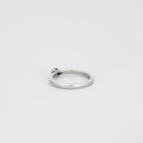 Bague 53 Solitaire en or blanc orné d'un diamant 58 Facettes 517472