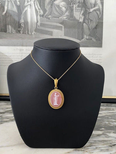Pendentif Pendentif porte-photo en or jaune serti d'un camée en Agate 58 Facettes
