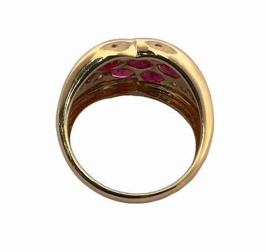 Bague 58 Bague vintage en or jaune , rubis et diamants 58 Facettes