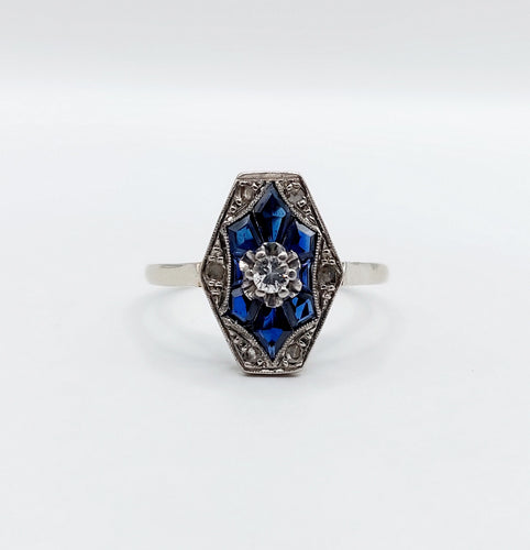 Bague 59.5 Bague marquise art deco or blanc 18k diamant et sapphires calibrés (circa 1930) 58 Facettes A05092