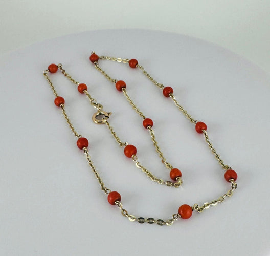 Collier Collier en or jaune avec coraux sanguins 58 Facettes 2409018
