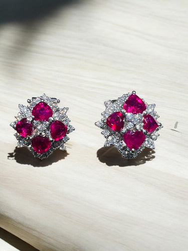Boucles d'Oreille 8 Rubis Taille "coeur",  Diamants, Or 18 Carat