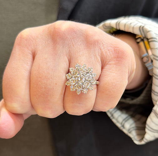 Bague 54 Bague en or blanc 18 carats et diamants 58 Facettes