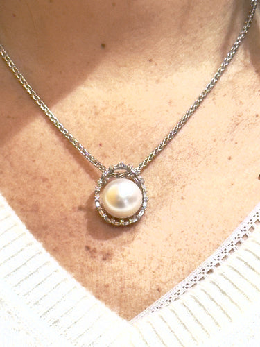 Collier Collier en or 18 carats diamants et perle de culture 58 Facettes