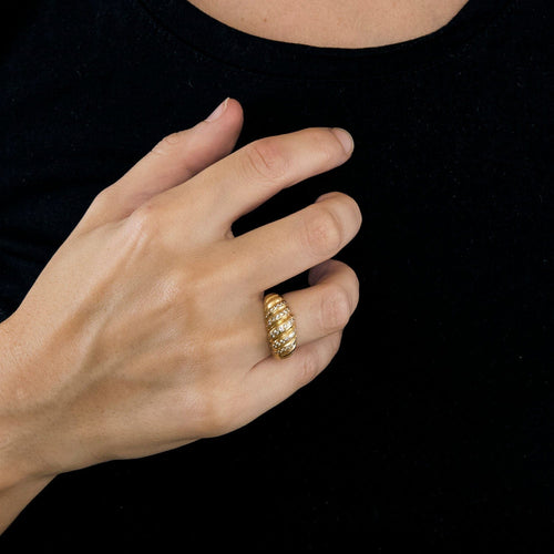 Bague 50 CARTIER - Bague en or jaune diamants 58 Facettes