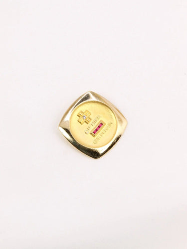 Pendentif Médaille amour Augis carrée Plus qu'hier moins que demain or jaune diamant rubis 58 Facettes J473