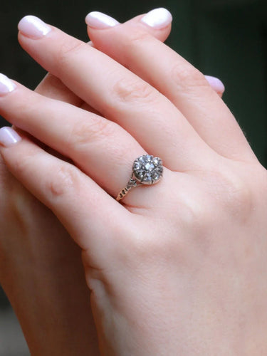 Bague Bague marguerite ancienne, diamants taille rose 58 Facettes J306