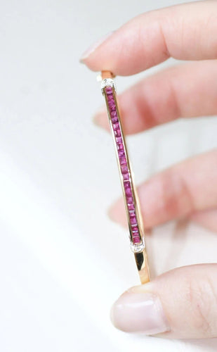 Bracelet Bracelet jonc ouvrant rubis calibrés et diamants 58 Facettes