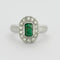 Bague or blanc avec émeraude et diamants