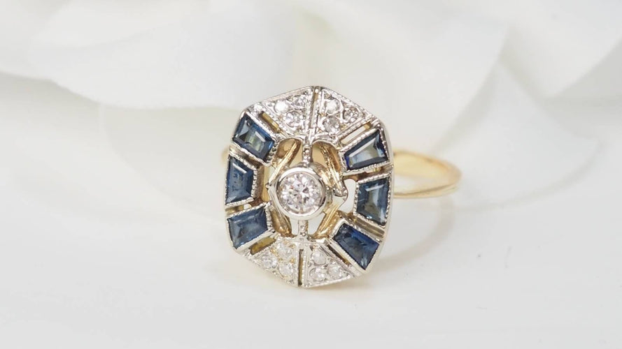 Bague ancienne en or jaune, saphirs et diamants