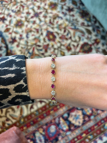 Bracelet Bracelet en rubis birman et diamants de la vieille mine 58 Facettes